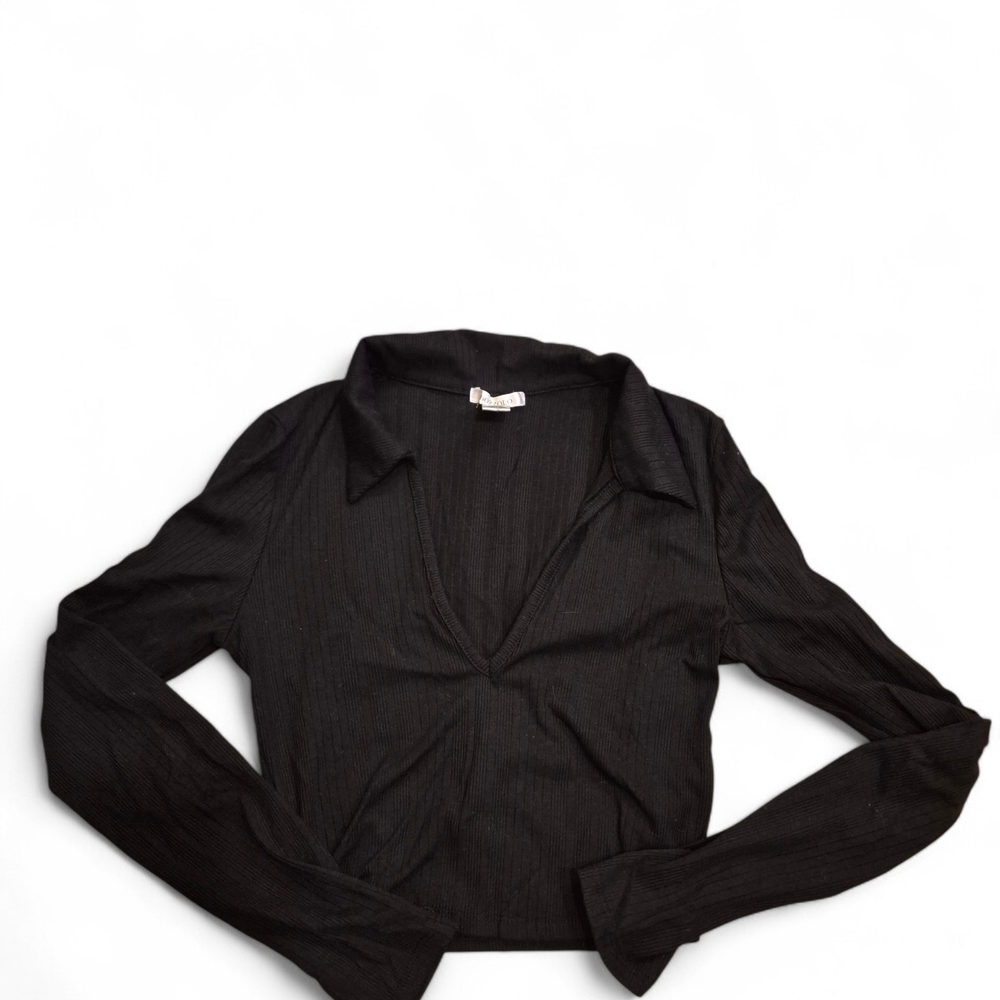 Bozzolo Black V-Neck Crop Top Size Small